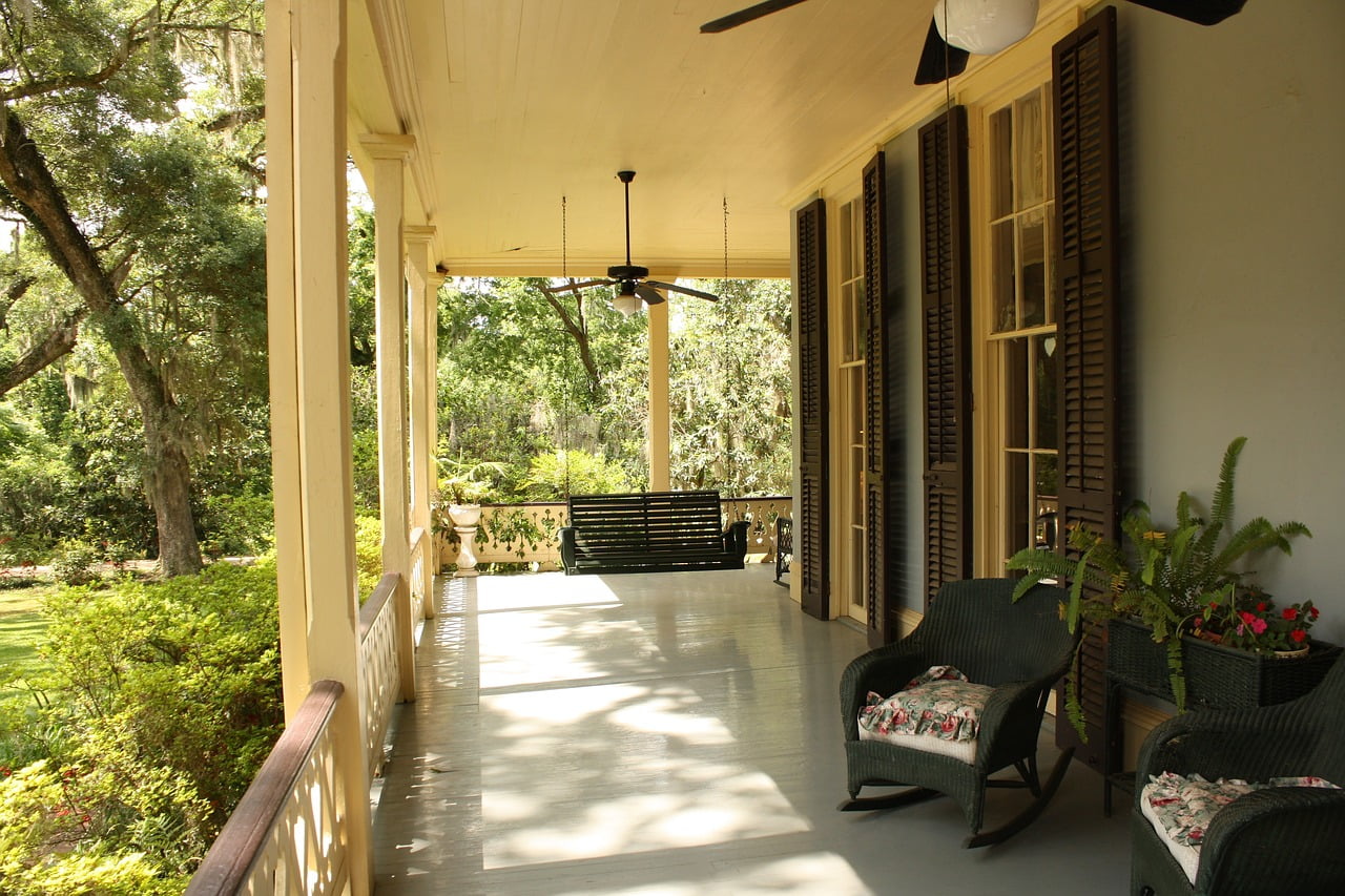 Why an Algae Covered Patio is a Major Health Concern to Your Family